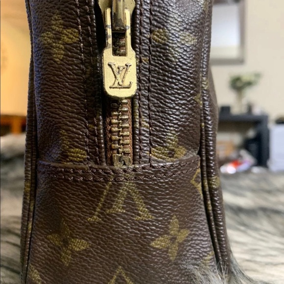 VINTAGE LV TROUSSE 28 - Picture 5 of 9